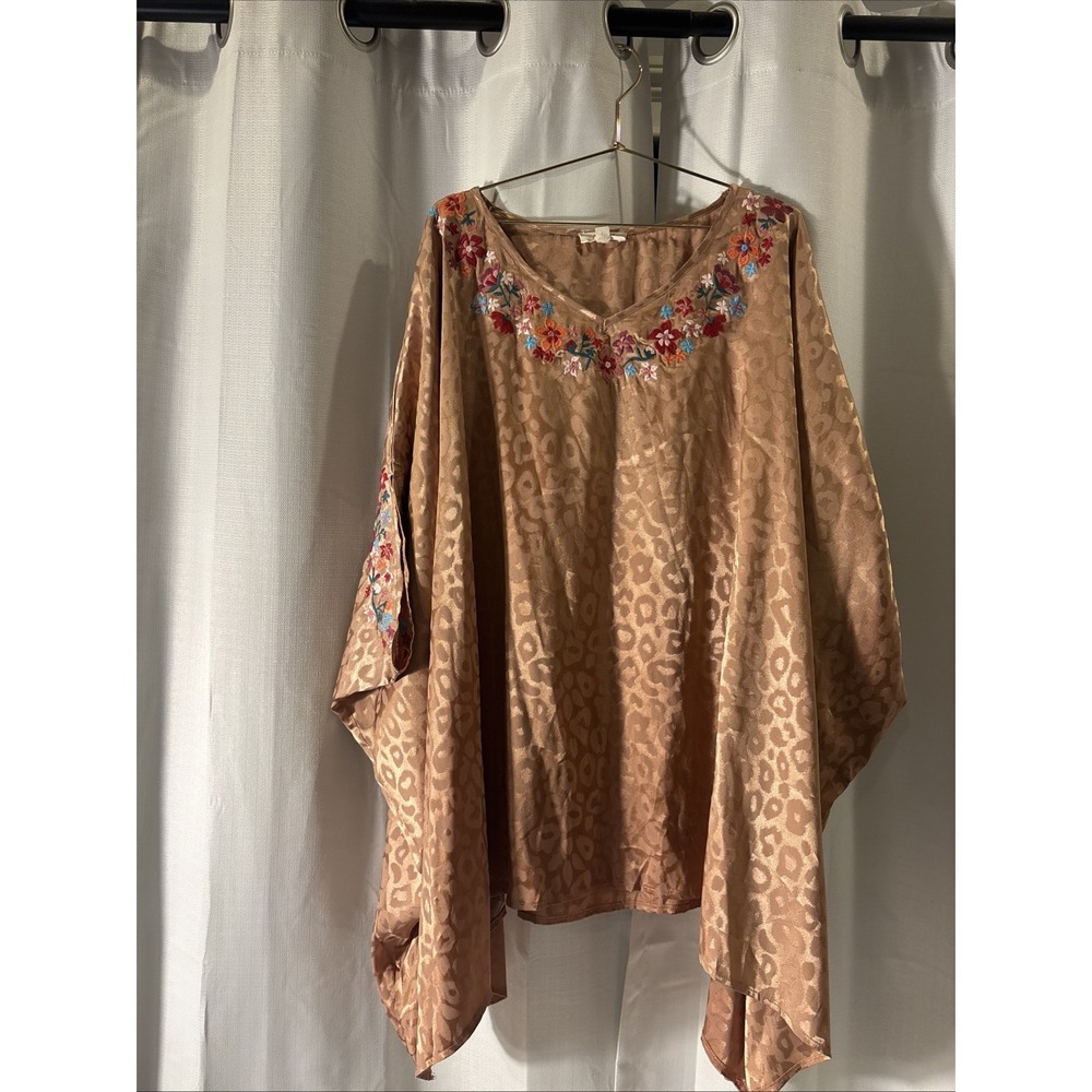 ODDY‎  Champagne Leopard Print Flower Embroidery Shirt Poncho Women 1X/2X